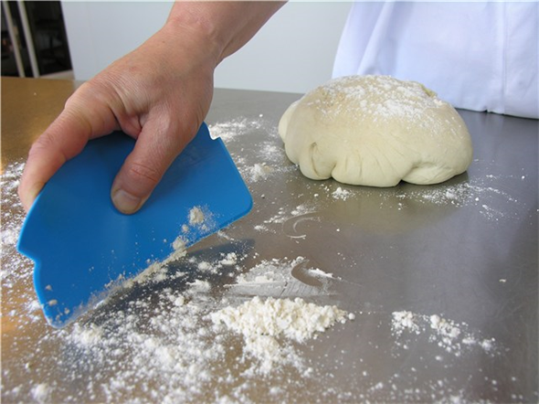 Scraper flexibil 165 mm, metal detectabil, Vikan, alb