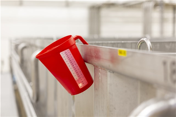 Cana gradata 2L, Vikan, galben galben