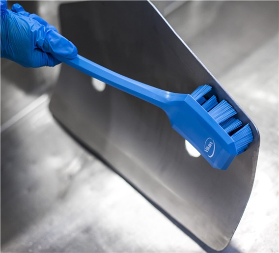 Perie UST cu maner lung si peri duri 395 mm, albastra - Vikan