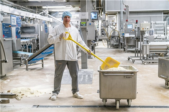 Lopata ergonomica 1310 mm, Vikan, albastru