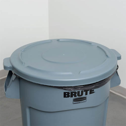 Capac container Brute 166.5 L, gri - Rubbermaid gri