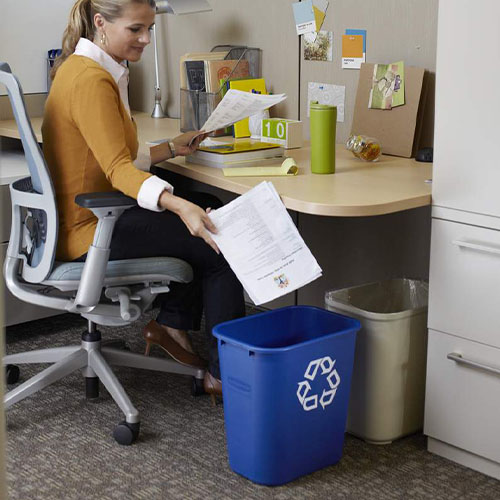 Cos gunoi reciclare deseuri rectangular 26.6 L, albastru - Rubbermaid 