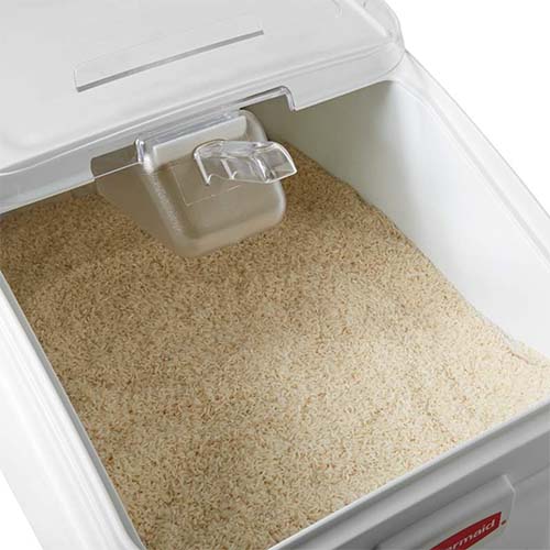 Cutie depozitare alimente ProSave 116 L cu scafa, alba - Rubbermaid 