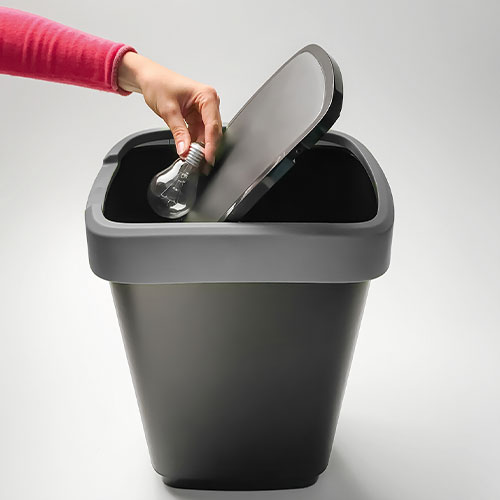 Cos gunoi cu capac batant Twist 50L, antracit - Rothopro gri