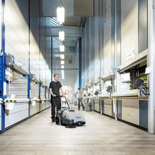 SW 750 B - Echipament de maturat, cu baterie - Nilfisk Advance 