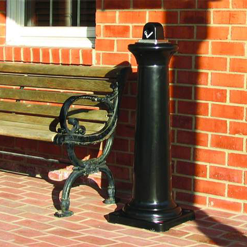 Scrumiera galvanizata GroundsKeeper Tuscan, neagra  - Rubbermaid 